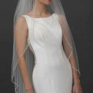 GISELLE BRIDAL VEIL NEW, NEVER WORN WITH TAGS